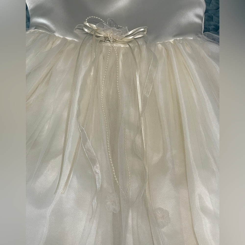 Flower Girl Dress Wedding Formal Ivory Size 4 Excellent Condition! - Picture 8 of 9